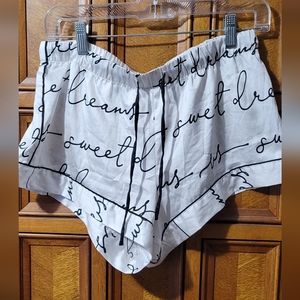 Victoria secret shorts size M